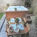 Scalotta - Wonderful Terrace And Mounts View Jacuzzi & Apartmán